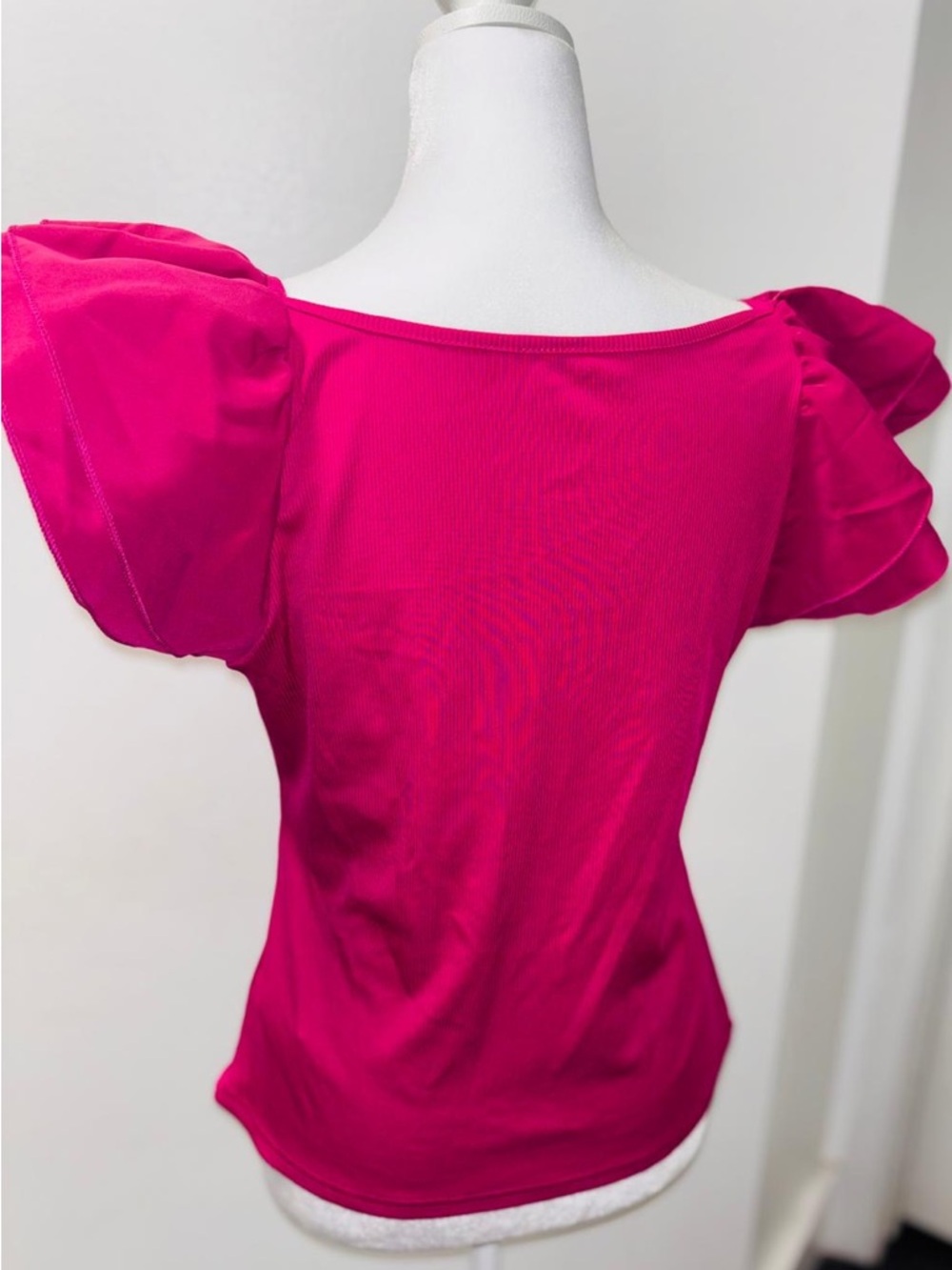 SHEIN Bright Fuchsia Puff Sleeve Scoop Neck Top - Picture 2 of 3